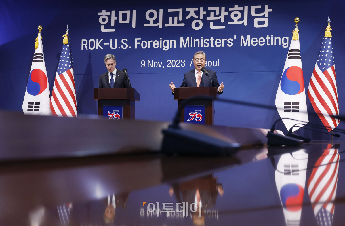 ▲박진 외교부 장관이 9일 서울 종로구 정부서울청사 별관에서 열린 한미 외교장관 공동기자회견에서 취재진의 질문에 답하고 있다. 조현호 기자 hyunho@