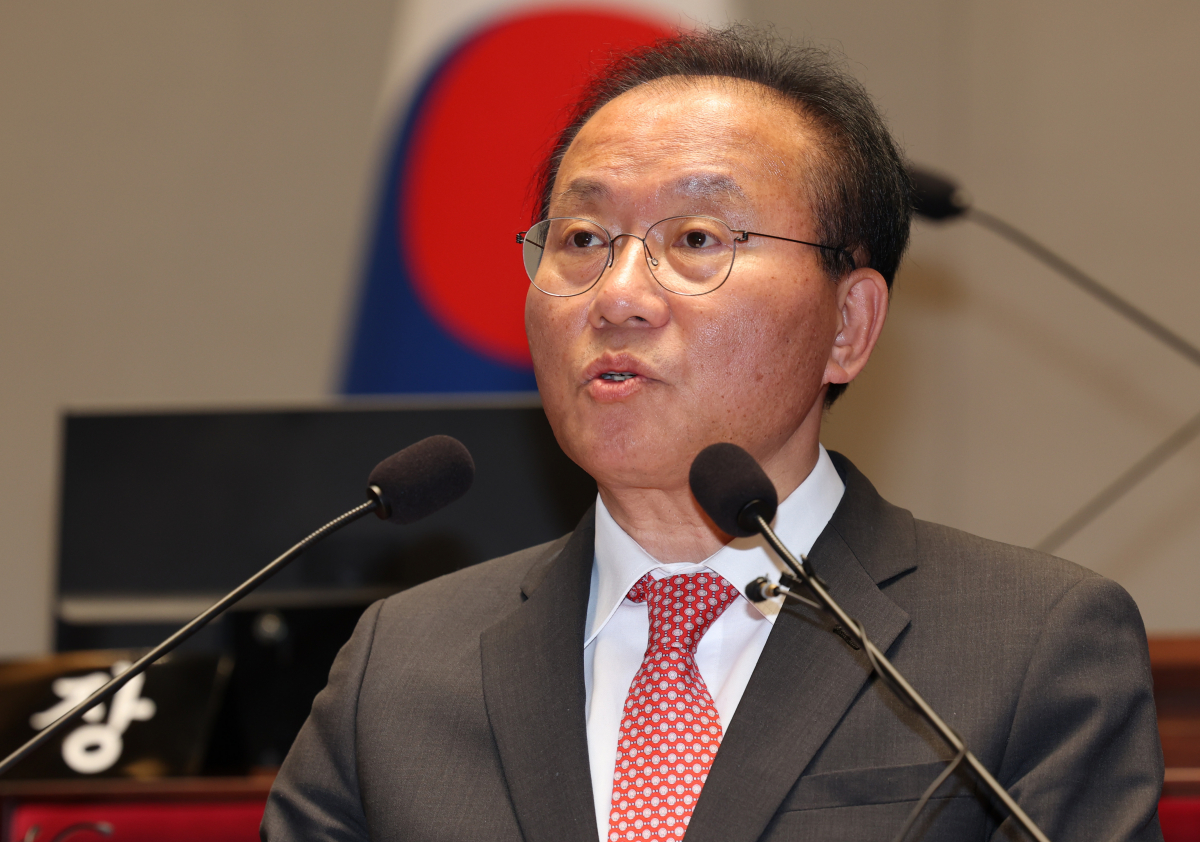 ▲윤재옥 국민의힘 원내대표가 13일 오후 서울 여의도 국회에서 열린 의원총회에서 발언을 하고 있다. (뉴시스)