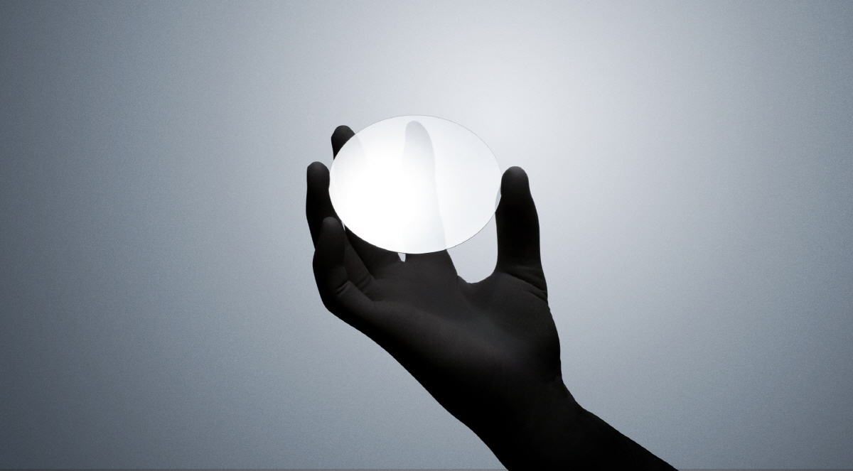 ▲다이아몬드파운드리가 제작한 합성 다이아몬드. 출처 다이아몬드파운드리 웹사이트
