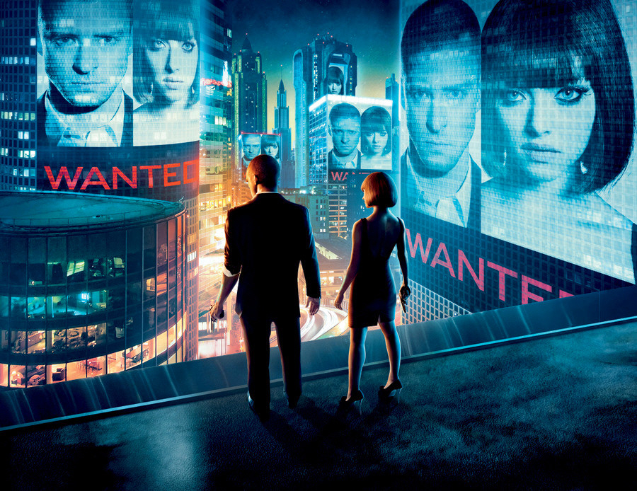 ▲영생을 누릴 만큼 부자인 실비아 웨이스는 윌 살라스에게 “가난하면 죽고 부자면 헛살죠”라고 말한다. (사진 출처=네이버 영화)
