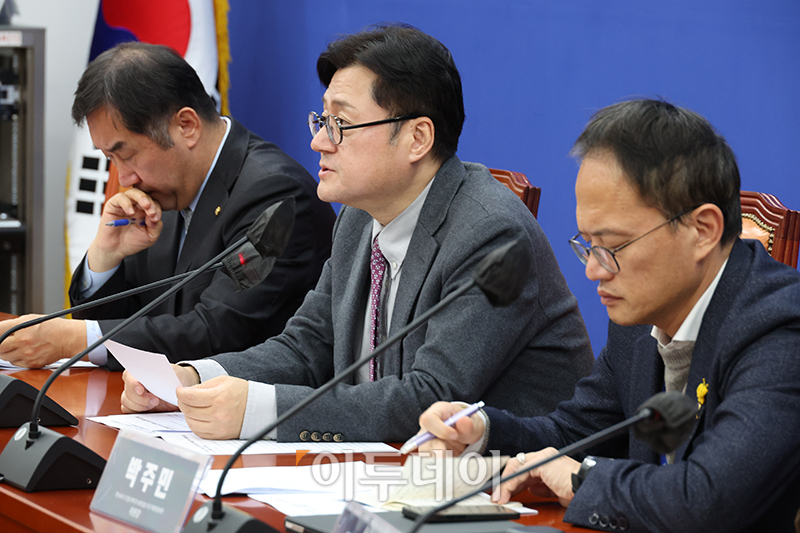 ▲홍익표 더불어민주당 원내대표가 20일 서울 여의도 국회에서 열린 전세사기 근절 대책 및 보완입법 추진 특별위원회 1차 전체회의에서 모두발언을 하고 있다. 고이란 기자 photoeran@