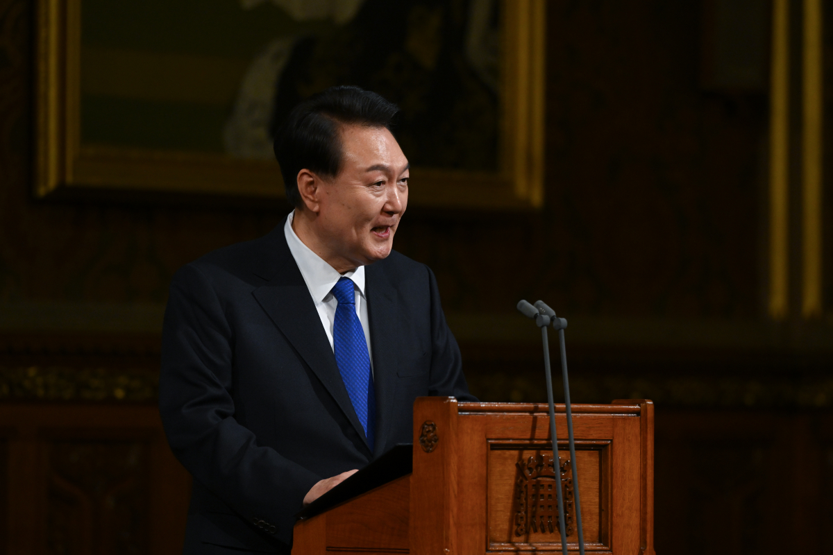 ▲영국을 국빈 방문 중인 윤석열 대통령이 21일(현지시간) 런던의 의회인 웨스트민스터궁 로열 갤러리에서 연설하고 있다. (연합뉴스)