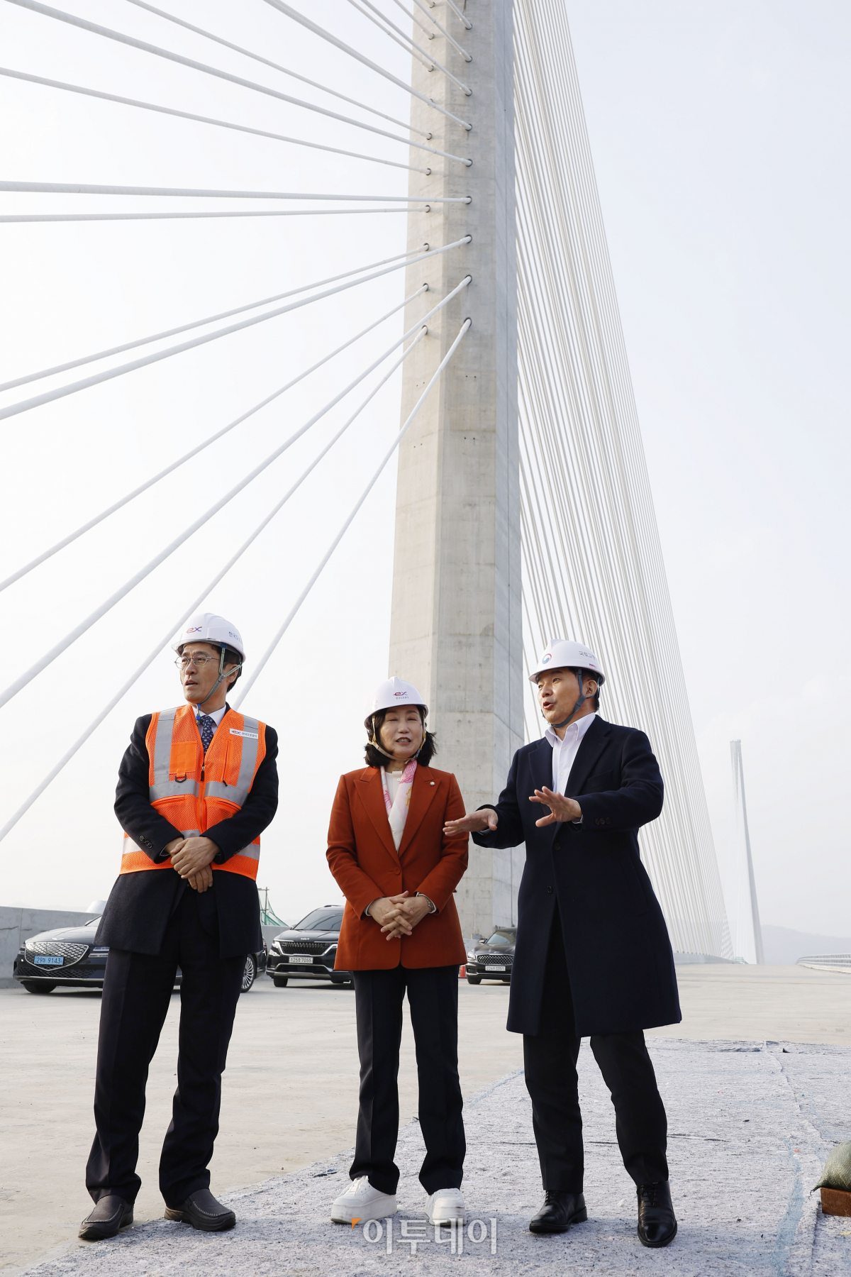 ▲원희룡 국토교통부 장관이 23일 서울 강동구 고덕대교 건설현장을 방문해 발언하고 있다. 조현호 기자 hyunho@
