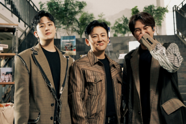 ▲V.O.S(사진 = 레이벡스 제공)