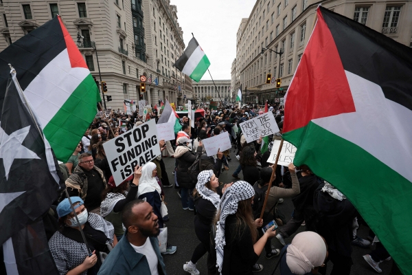 ▲미국 워싱턴D.C.에서 팔레스타인 지지자들이 시위를 하고 있다. 워싱턴D.C./AFP연합뉴스

