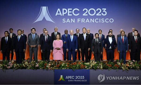 ▲16일 오후(현지시간) 미국 샌프란시스코에서 아시아·태평양경제협력체(APEC) 정상회의 주간에 열린 인도태평양경제협력체(IPEF) 정상회의에서 조 바이든 미국 대통령이 연설하고 있다. (연합뉴스)