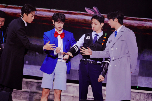 ▲하이라이트(사진 = 어라운드어스 제공)