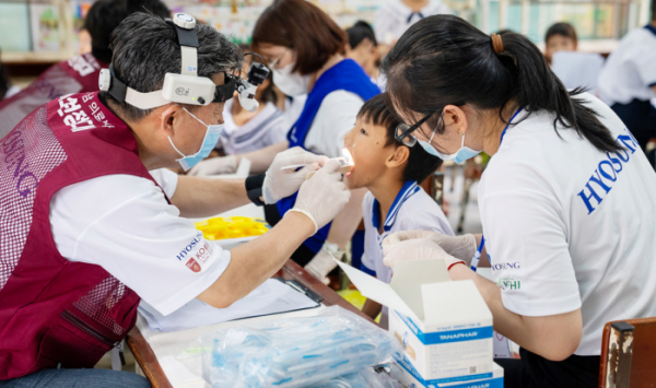 ▲효성이 10월 29일부터 11월 4일까지 베트남 지역주민을 위한 의료봉사단 ‘미소원정대’를 파견했다. (사진제공=효성)