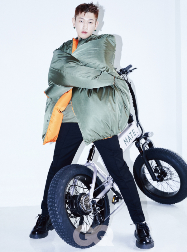 ▲크러쉬(사진=지큐 코리아(GQ KOREA) 제공)