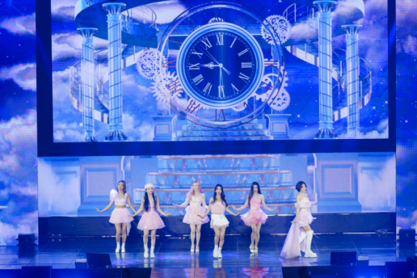 ▲오마이걸(사진 제공=알비더블유, WM엔터테인먼트)