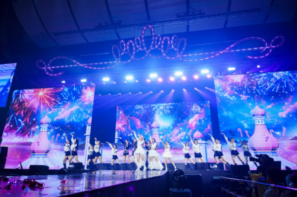 ▲오마이걸(사진 제공=알비더블유, WM엔터테인먼트)