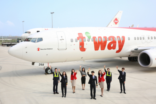 ▲티웨이항공이 다음 달 7일까지 신입 객실승무원 채용을 진행한다. (사진제공=티웨이항공)