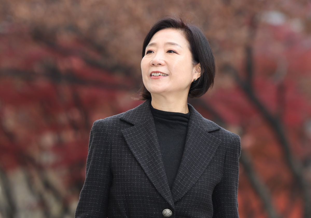 ▲오영주 중소벤처기업부 장관 후보자가 5일 오전 서울 여의도 중소기업기술정보진흥원에 마련된 인사청문회 준비 사무실로 출근하고 있다. (뉴시스)