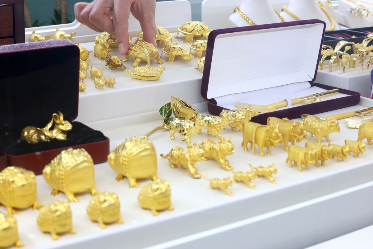 ▲10월 서울 종로구 한국금거래소에서 금이 판매되고 있다.  (신태현 기자 holjjak@)