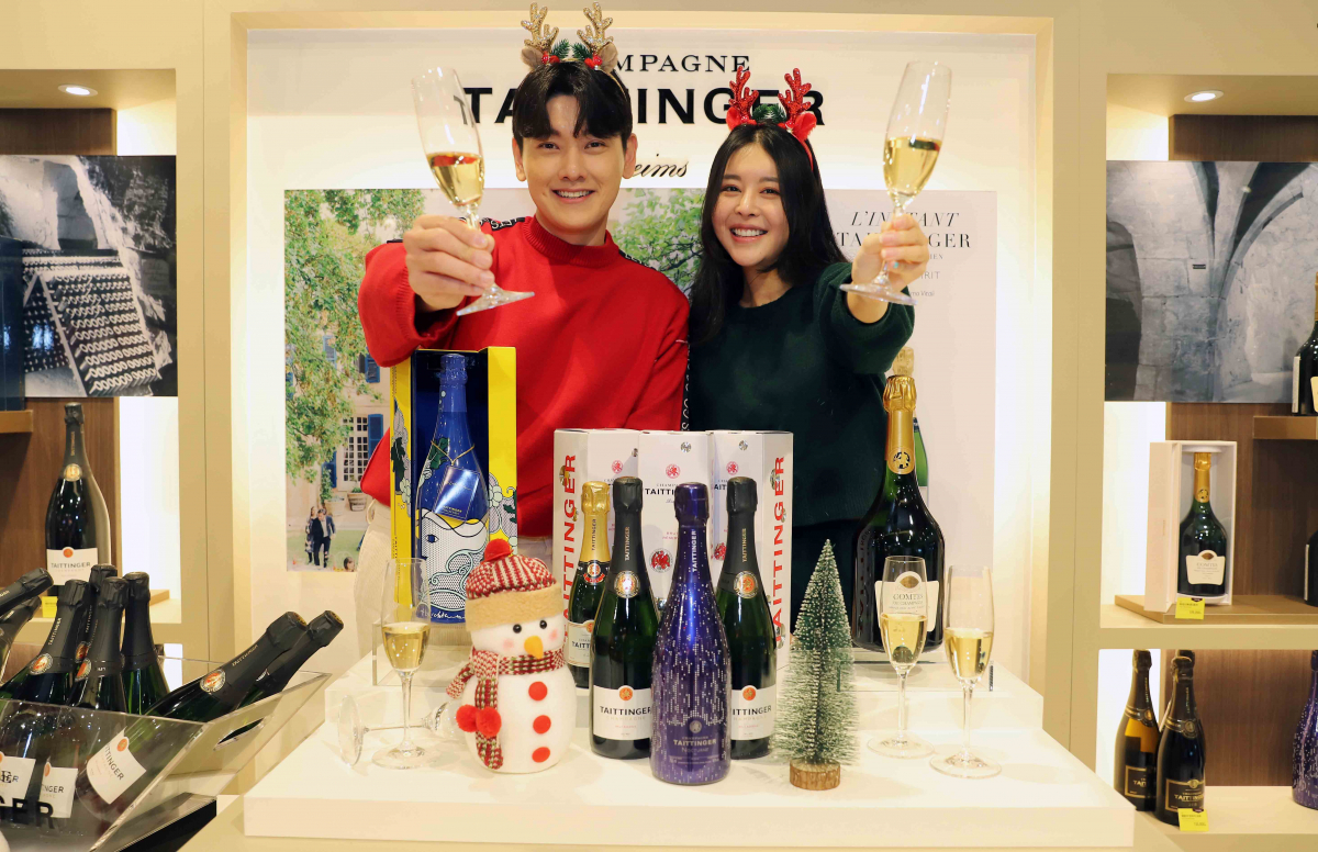 ▲신세계 본점 ‘떼땅져’ 샴페인 팝업 (사진제공=신세계백화점)