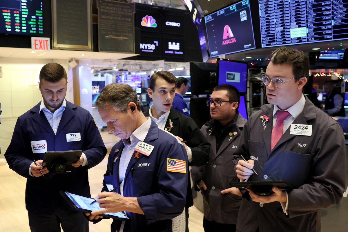[상보] La bourse de New York est mitigée avant l’annonce de l’IPC…  Dow Jones 0,42%↓