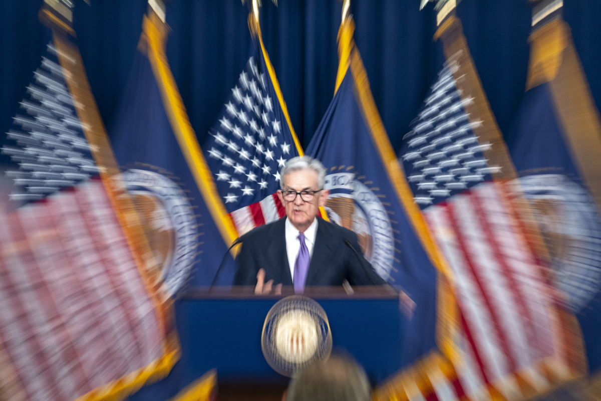 ▲제롬 파월 미국 연방준비제도 의장이 13일(현지시각) FOMC 직후 기자회견을 하고 있다. (워싱턴/AP연합뉴스)