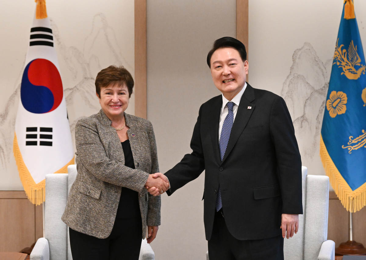 Le président Yoon rencontre le chef du FMI… évaluation positive de la bonne orientation budgétaire et de la politique de gestion des prix