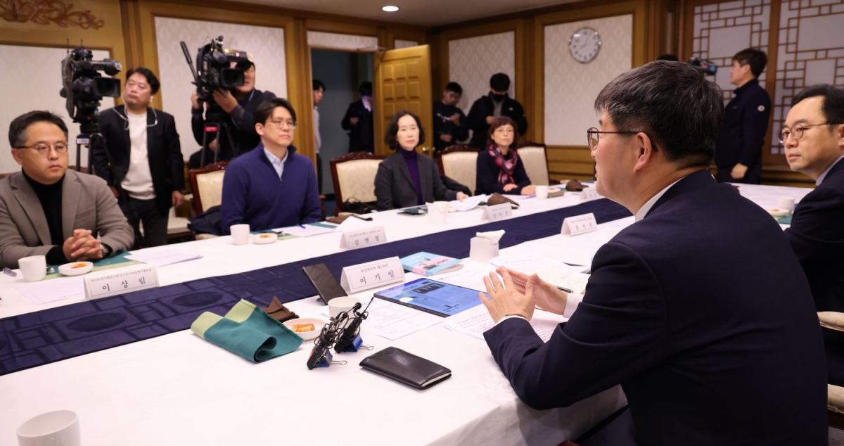 ▲이기일 보건복지부 제1차관이 15일 오전 서울 종로구 정부서울청사에서 열린 저출산 관련 전문가 시리즈 간담회에 참석해 발언하고 있다. (뉴시스)