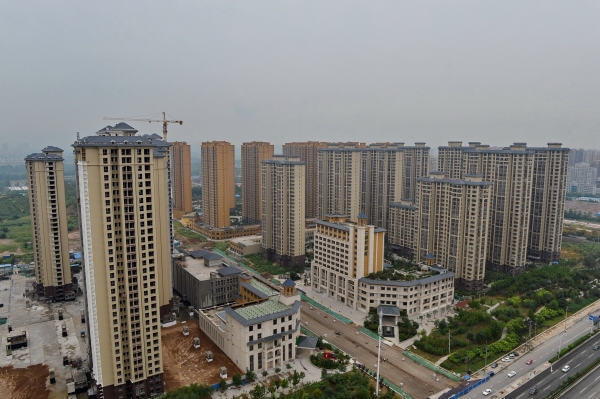 ▲중국 허베이성 스자좡시의 고층 아파트들이 보인다. 스자좡(중국)/신화뉴시스
