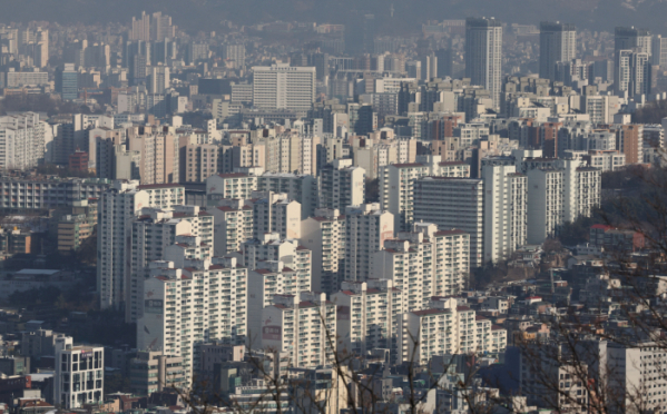 ▲서울 남산에서 바라본 아파트 단지의 모습. (사진=연합뉴스)