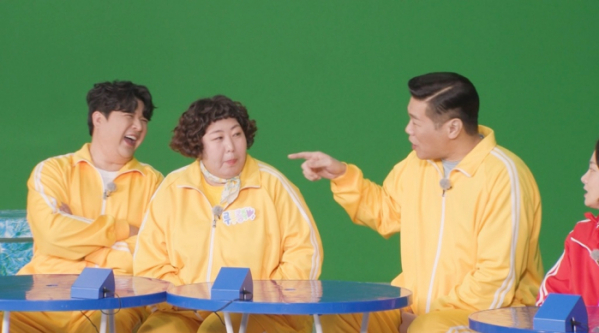 ▲'먹찌빠' 신기루(왼쪽 두번째)(사진제공=SBS)