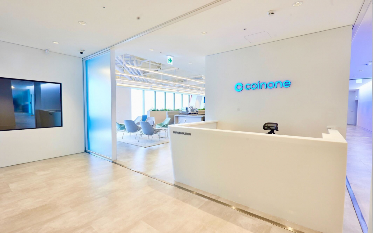 ▲코인원 여의도 사옥 인포데스크 (사진=코인원)
