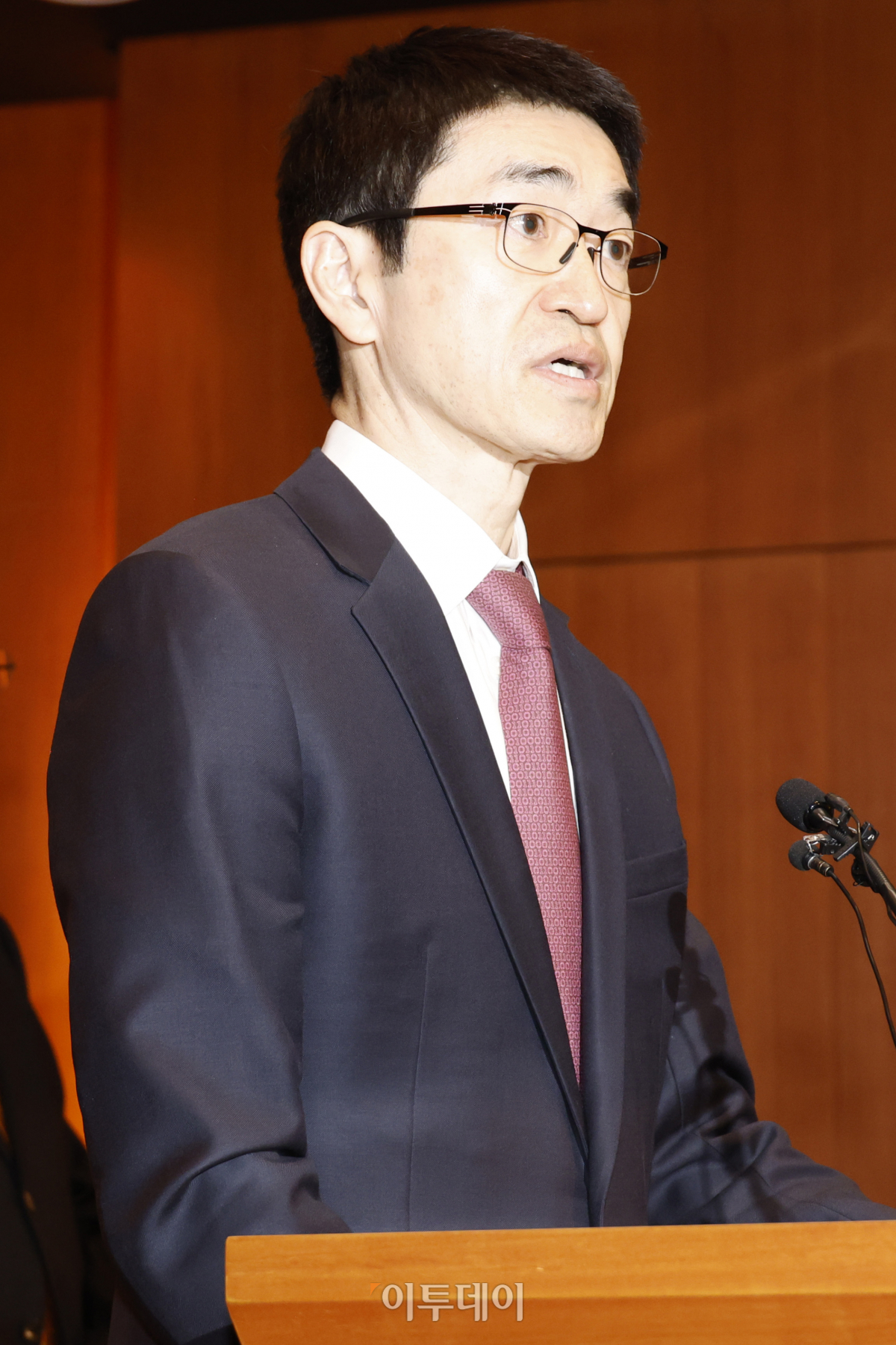 ▲윤석민 태영그룹 회장이 9일 오전 9일 오전 서울 영등포구 태영건설 여의도사옥에서 태영건설 워크아웃 관련 입장문 발표를 하고 있다. 조현호 기자 hyunho@