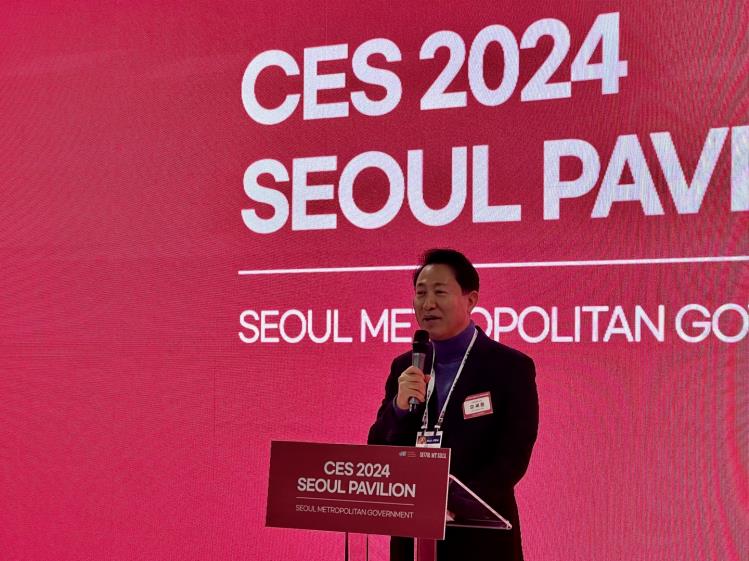 ▲세계 최대 가전·IT 전시회인 'CES 2024' 참석 차 미국 라스베이거스를 방문 중인 오세훈 서울시장이 9일(현지시간) '서울관' 개막식에서 축사를 하고 있다. (연합뉴스)