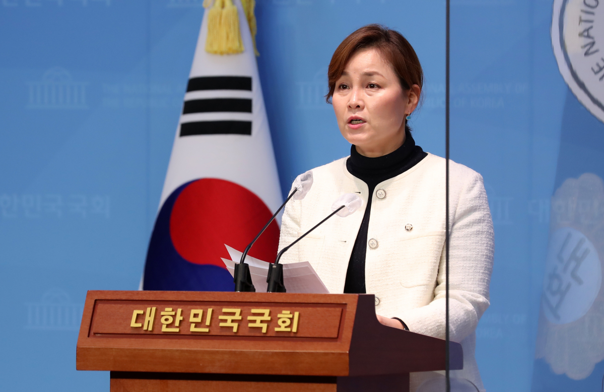 ▲임오경 더불어민주당 대변인이 12일 오전 서울 여의도 국회 소통관에서 현안 관련 브리핑을 하고 있다. 2023.03.12. 20 (뉴시스 )