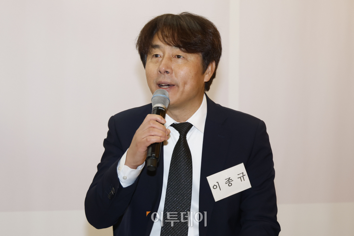 ▲이종규 한국뮤지컬협회장이 15일 서울 동대문구 경희대 평화의전당에서 열린 뮤지컬 분야 현장간담회에서 발언을 하고 있다. 조현호 기자 hyunho@