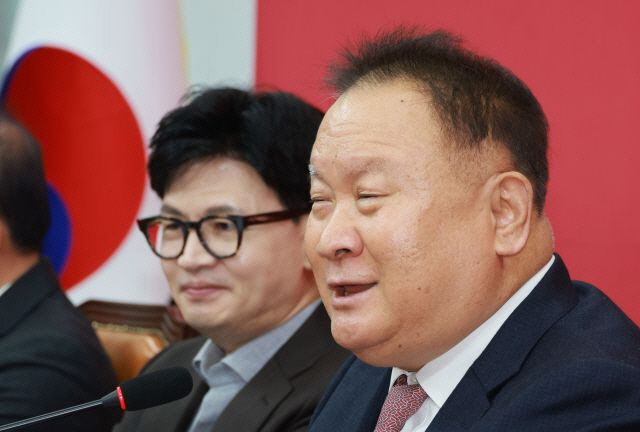 ▲이상민 의원이 8일 국회에서 열린 국민의힘 비상대책위원회 회의에서 발언하고 있다. 연합뉴스
