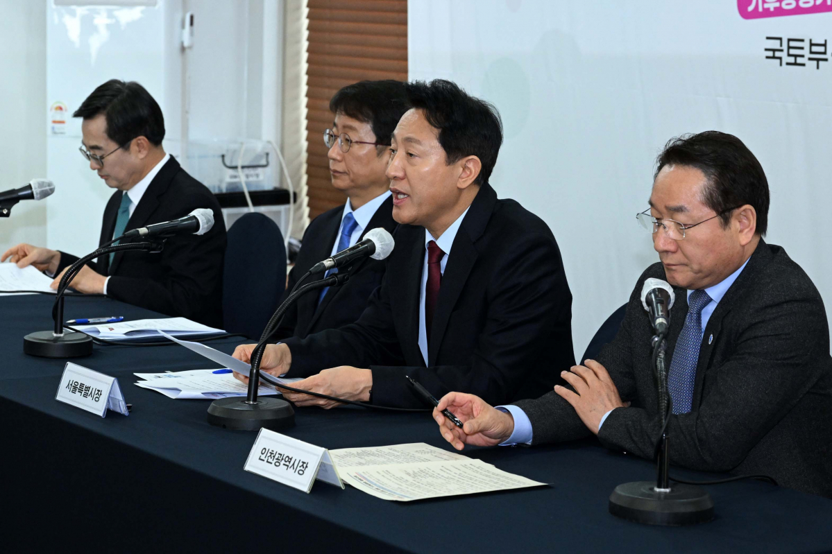 ▲오세훈 서울시장이 22일 서울 중구 프레스센터에서 열린 기후동행카드·K-패스·The 경기패스·l-패스 등 대중교통 정기권에 관한 국토부·수도권 지자체 합동 기자설명회에서 발언하고 있다. (연합뉴스)