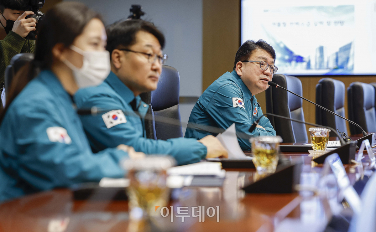 ▲최남호 산업통상자원부 제2차관이 25일 서울 마포구 한국중부발전 서울발전본부에서 열린 겨울철 전력수급 현장점검 간담회에서 모두발언을 하고 있다. 조현호 기자 hyunho@