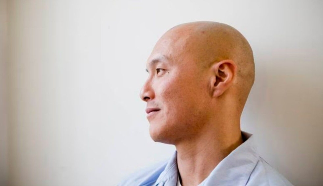 ▲누나의 동거남을 총격 살해한 혐의로 징역 100년형을 선고받고, 약 30년 만에 석방된 앤드루 서씨. (출처=앤드루 서 후원 페이스북)