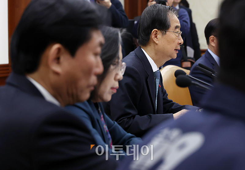 ▲한덕수 국무총리가 31일 서울 종로구 정부서울청사에서 열린 국정현안관계장관회의에서 모두발언을 하고 있다. 고이란 기자 photoeran@