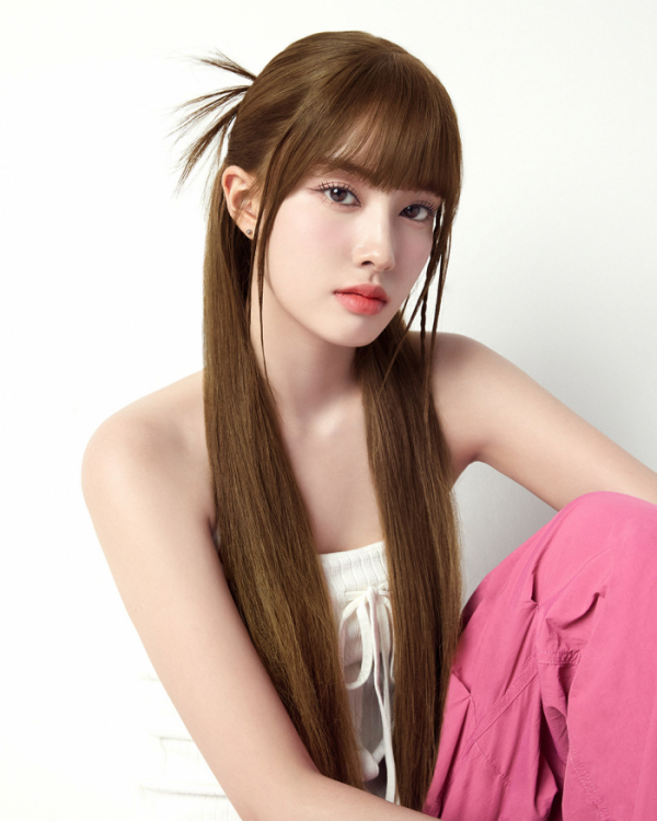 ▲스테이씨 윤(사진 = 로레알파리 제공)