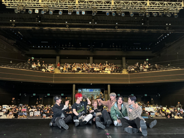 ▲올아워즈(사진 = 이든엔터테인먼트 제공)