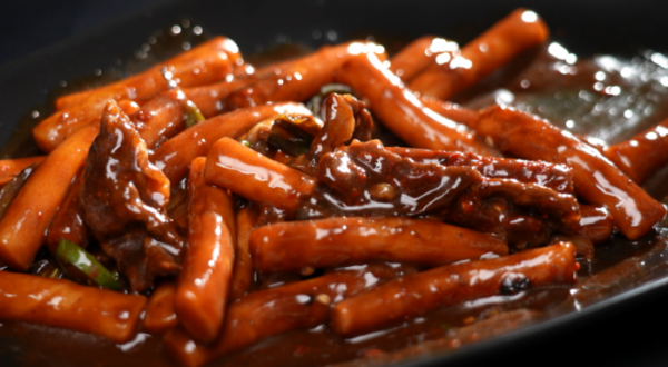 ▲'편스토랑' 류수영 짜장떡볶이 (사진제공=KBS 2TV)