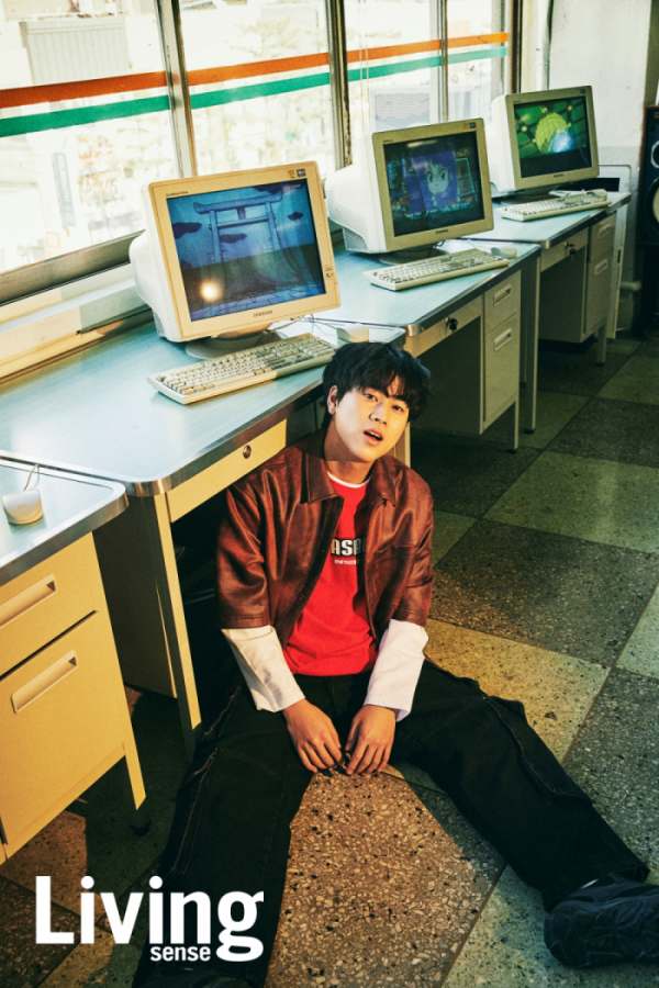 ▲이무진(사진 = 리빙센스 매거진 제공)