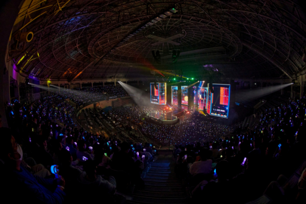 ▲프로미스나인 콘서트(사진제공=플레디스)