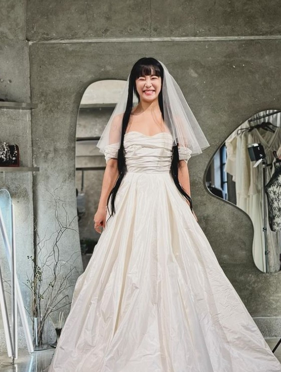 ▲랄랄 결혼(사진=랄랄 SNS)