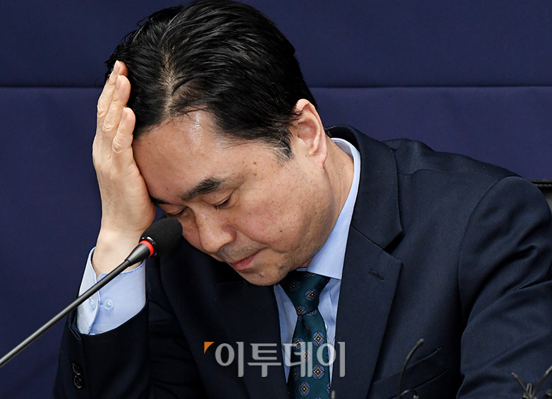 ▲김종민 개혁신당 최고위원이 20일 서울 여의도 새로운미래 당사에서 개혁신당과의 결별 기자회견을 하고 있다. 고이란 기자 photoeran@