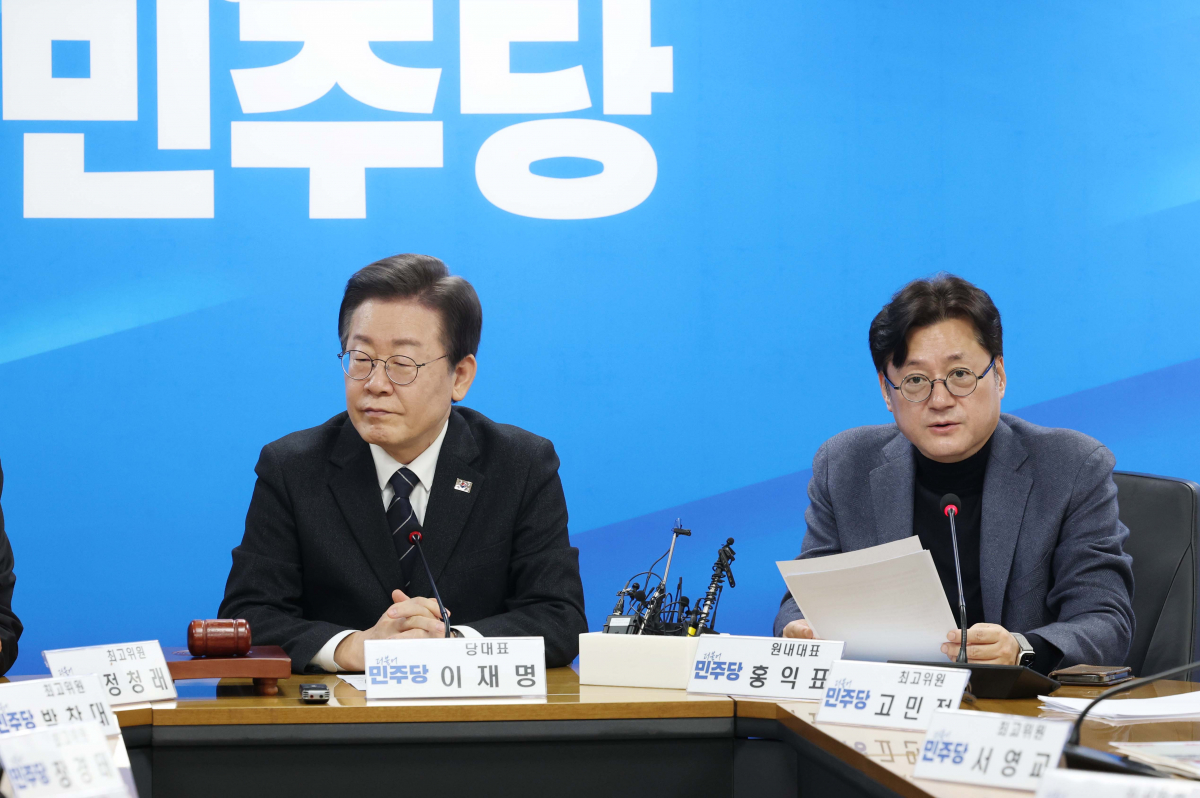 ▲홍익표 더불어민주당 원내대표가  23일 서울 여의도 민주당 중앙당사에서 열린 최고위원회의에서 발언하고 있다. 신태현 기자 holjjak@