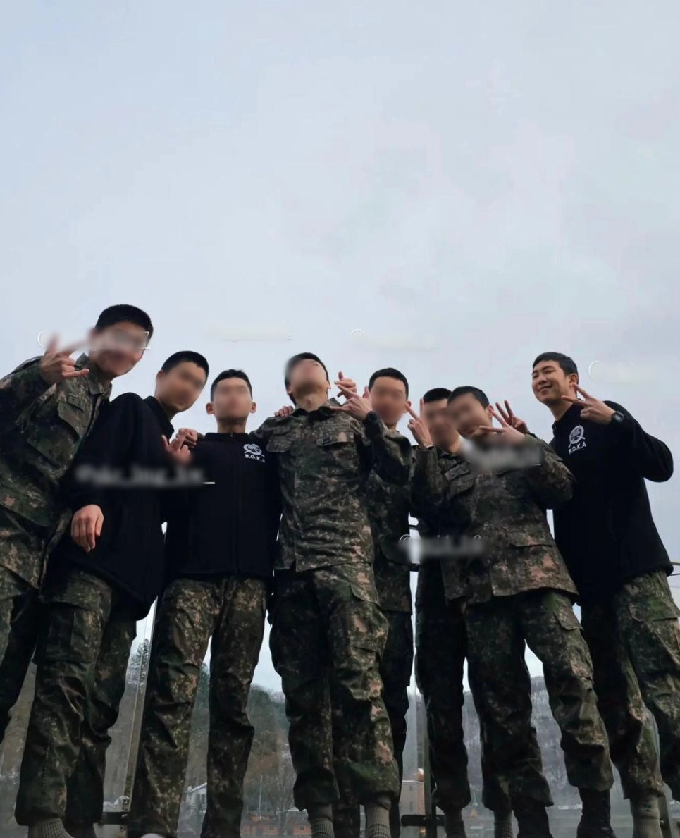 (출처=RM인스타그램)