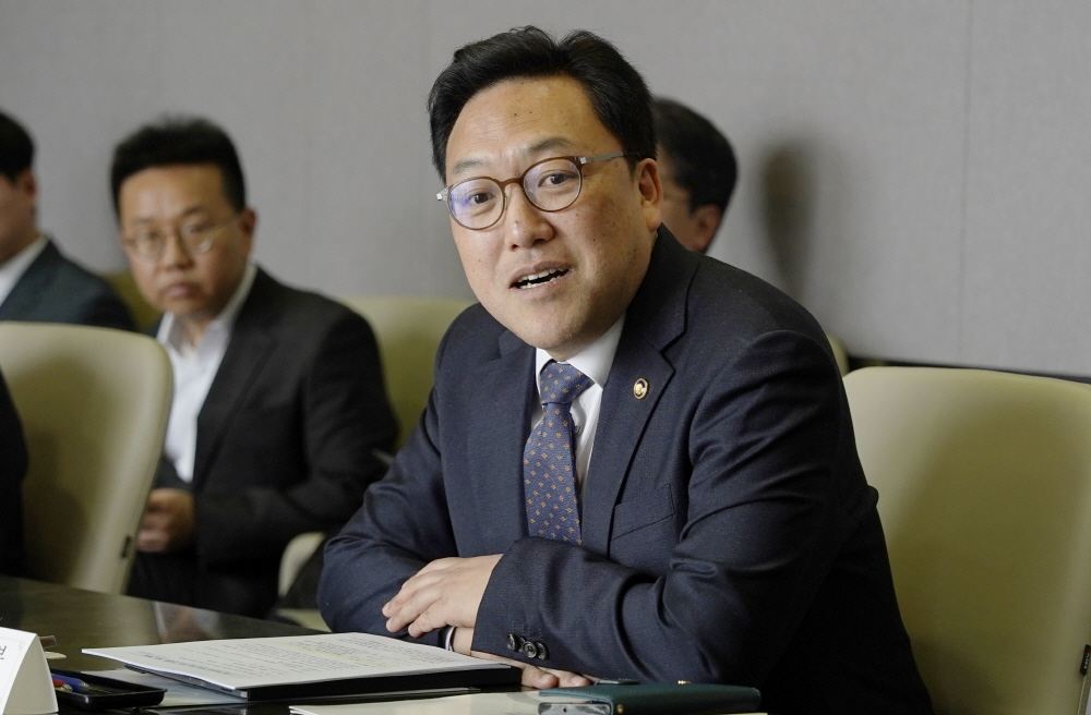 ▲김병환 기획재정부 1차관이 28일 서울 중구 한국투자공사에서 열린 '기업 밸류업 프로그램 관련 간담회'에서 모두발언을 하고 있다. (사진제공=기획재정부)