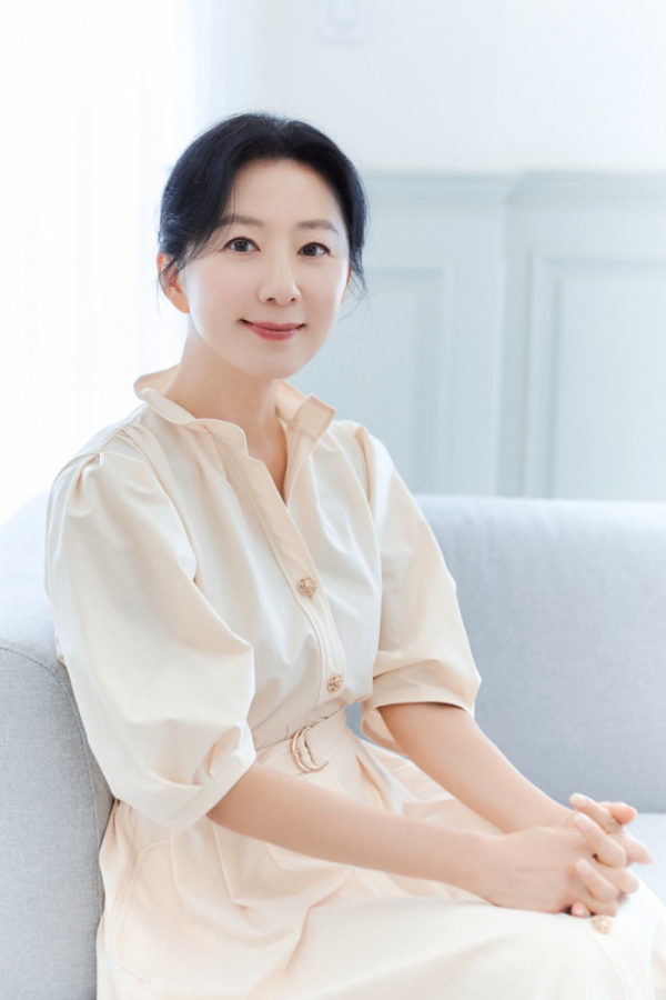 ▲배우 김희애(사진제공=YG엔터테인먼트)