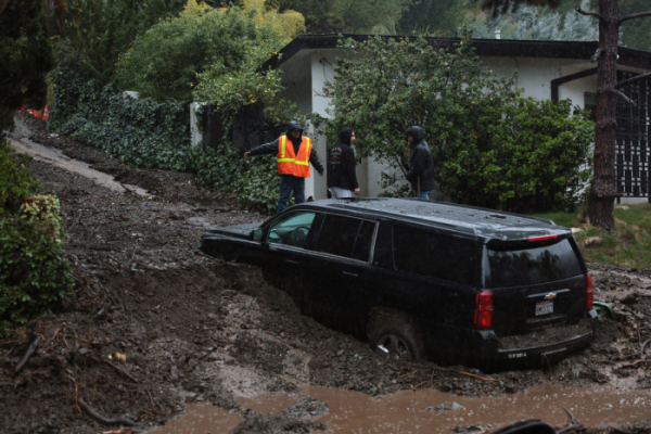 ▲미국 LA에 사흘 동안 6개월치 비가 쏟아지면서 총 383건의 산사태와 진흙 쏟아짐 사고가 발생했다. LA(미국)/AFP연합