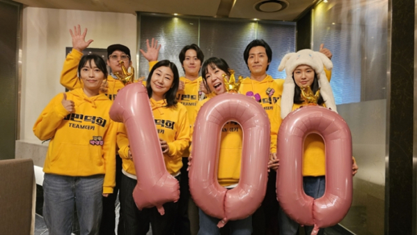 ▲'시민덕희' 100만 관객 돌파(사진제공=쇼박스)