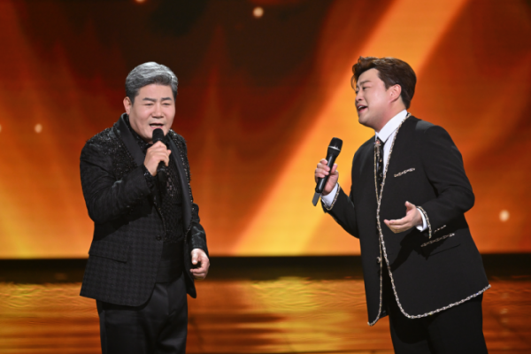 ▲'진성빅쇼 BOK, 대한민국' 진성 김호중(사진제공=KBS2)